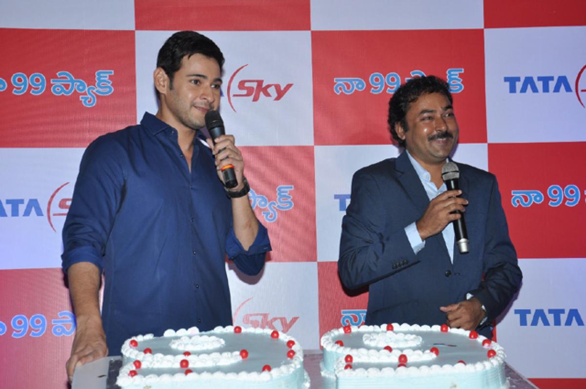 Film actor Mahesh Babu and Saleem Shaikh, Chief Sales Officer, Tata Sky, at the celebration of Naa 99 DTH pack&rsquo;s success in Hyderabad on Monday     